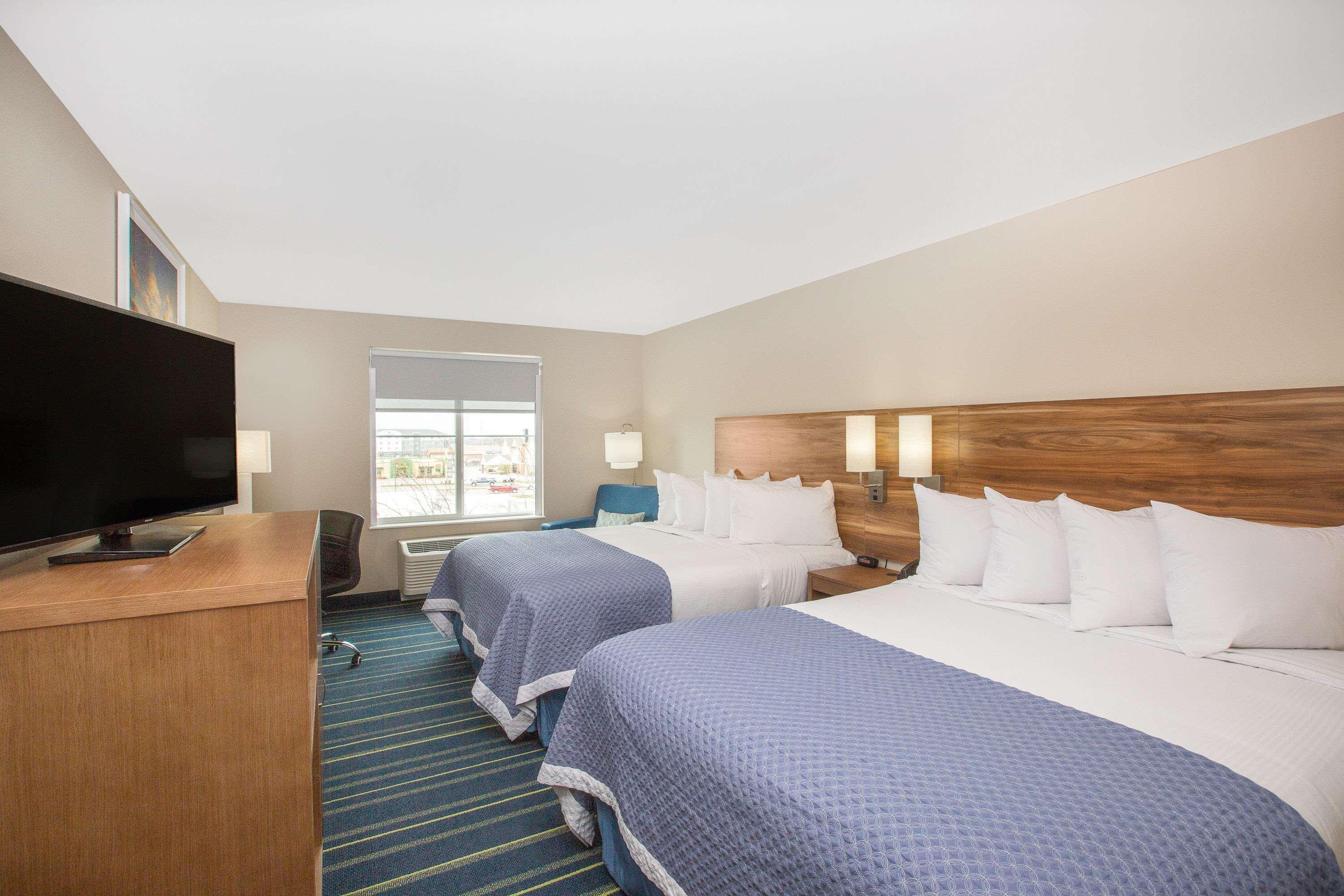Days Inn & Suites By Wyndham Kearney Ne Exteriör bild