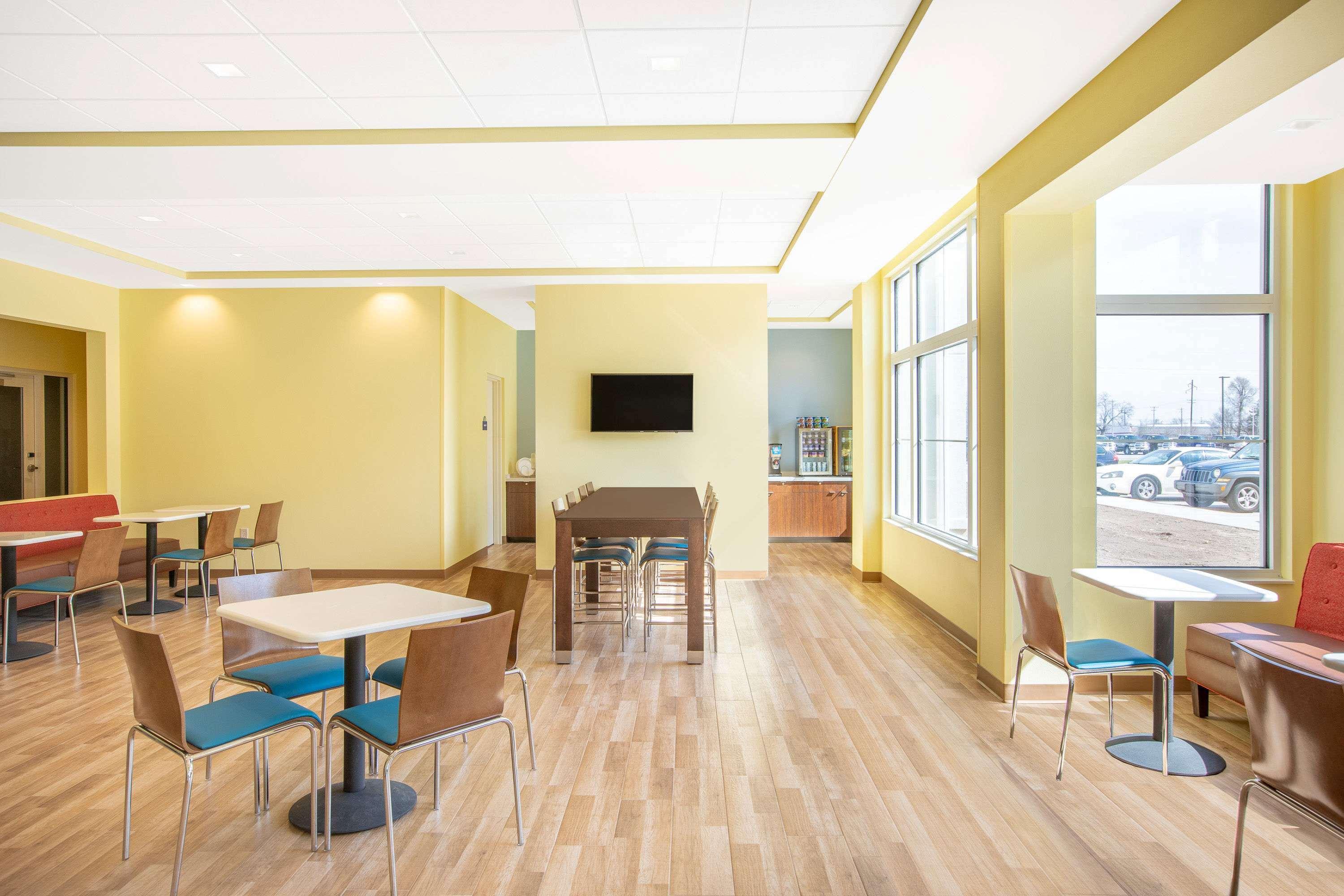 Days Inn & Suites By Wyndham Kearney Ne Exteriör bild