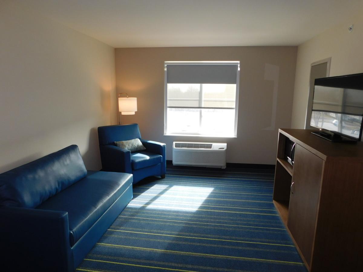 Days Inn & Suites By Wyndham Kearney Ne Exteriör bild