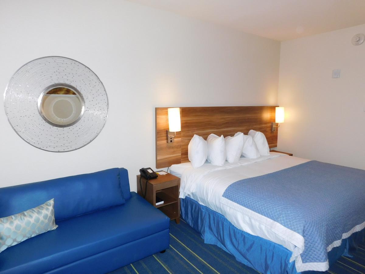 Days Inn & Suites By Wyndham Kearney Ne Exteriör bild