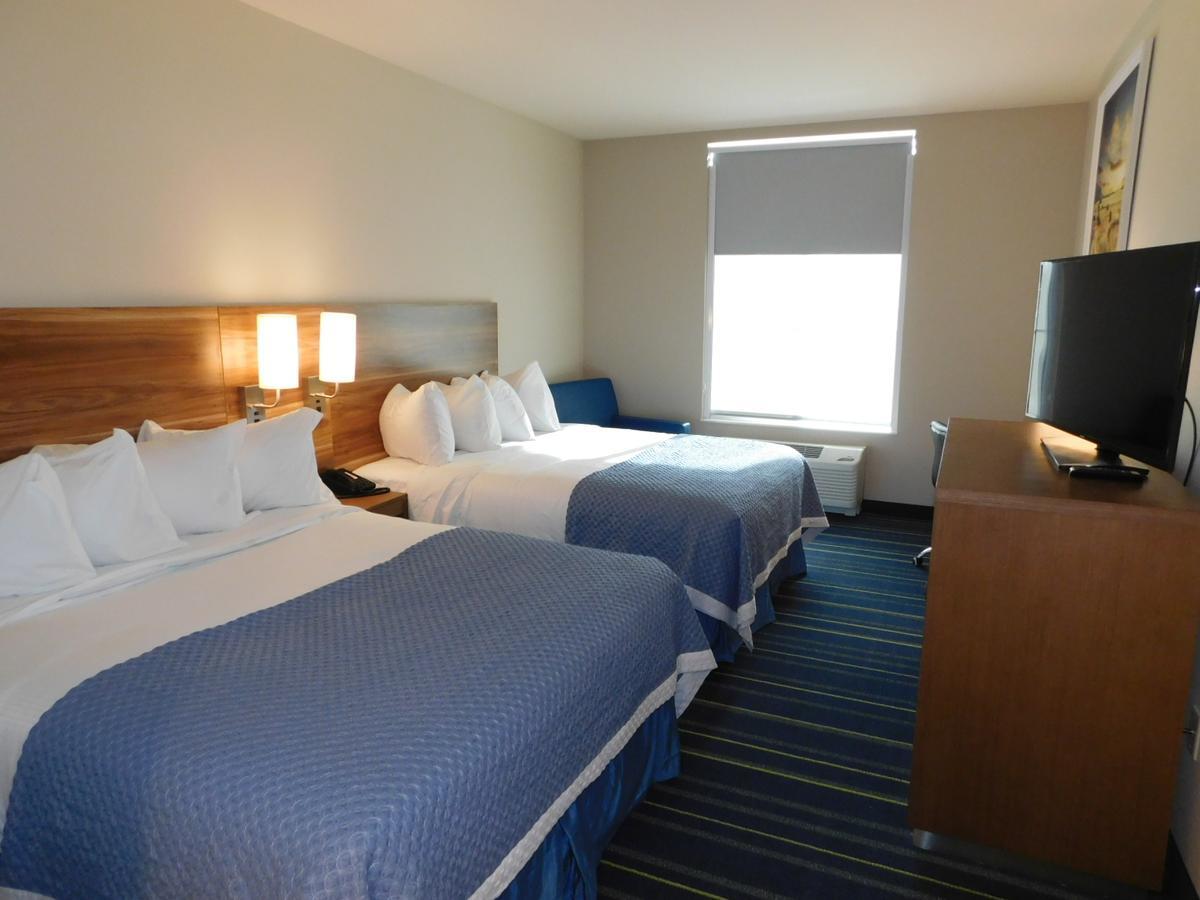 Days Inn & Suites By Wyndham Kearney Ne Exteriör bild
